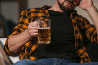 Пивной алкоголизм в Лобне